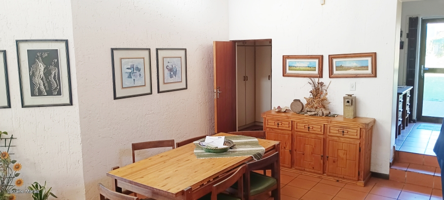 2 Bedroom Property for Sale in Wavecrest Eastern Cape